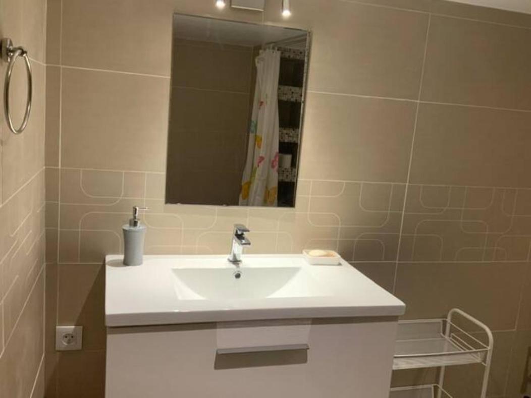 Centre Historique De Frejus - Face A La Mairie Apartment ภายนอก รูปภาพ